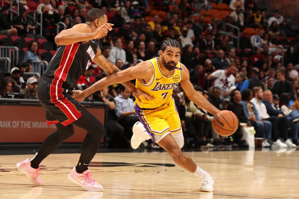 而在田径赛 而在田径赛